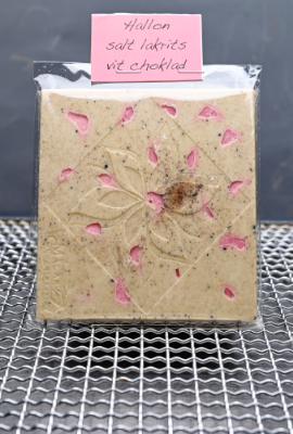 Cabaret Vit med Hallon och Lakrits